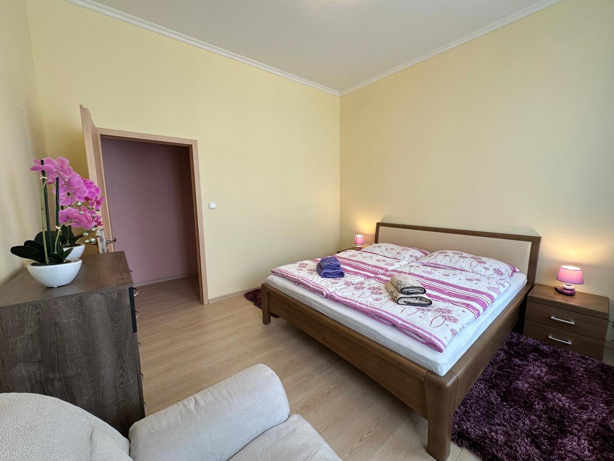 Apartment Zeyerova4 Karlsbad Exteriör bild